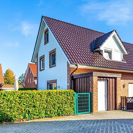 Holiday home Duenenhaeuser Haus 4 A Boltenhagen (Ostseebad)